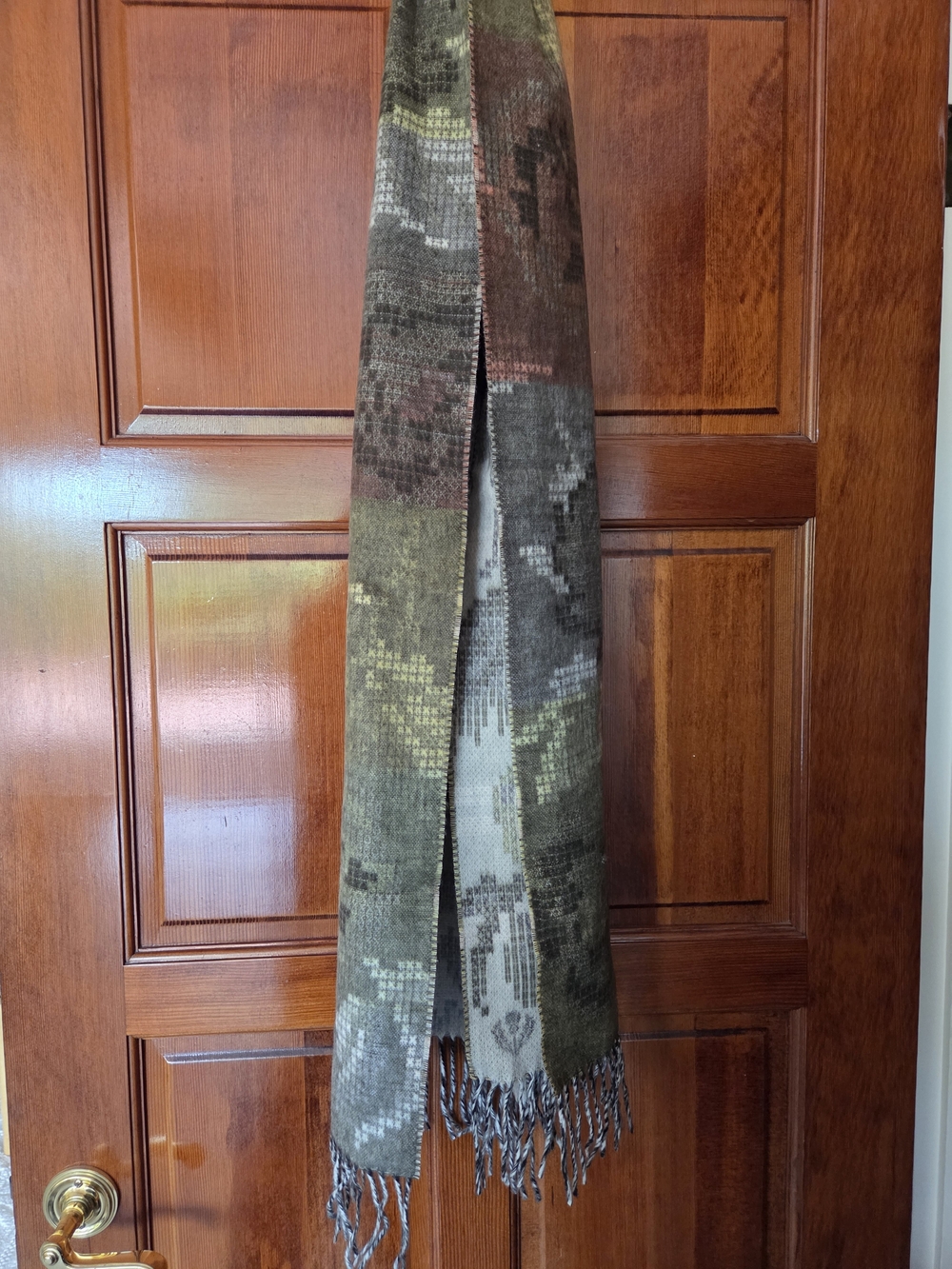 Fraas Olive Green Patterned Woven Scarf with Fringe